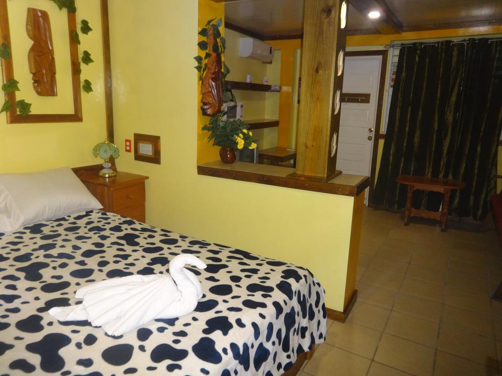 Cocopele Inn San Ignacio Bagian luar foto