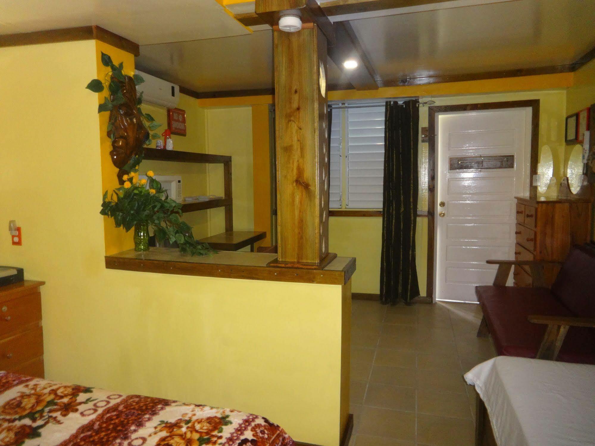 Cocopele Inn San Ignacio Bagian luar foto