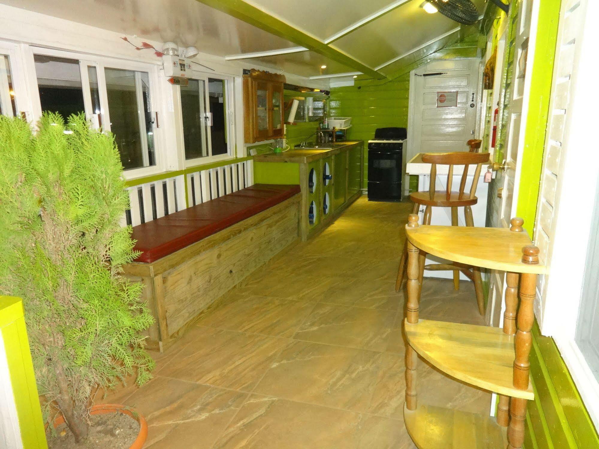 Cocopele Inn San Ignacio Bagian luar foto