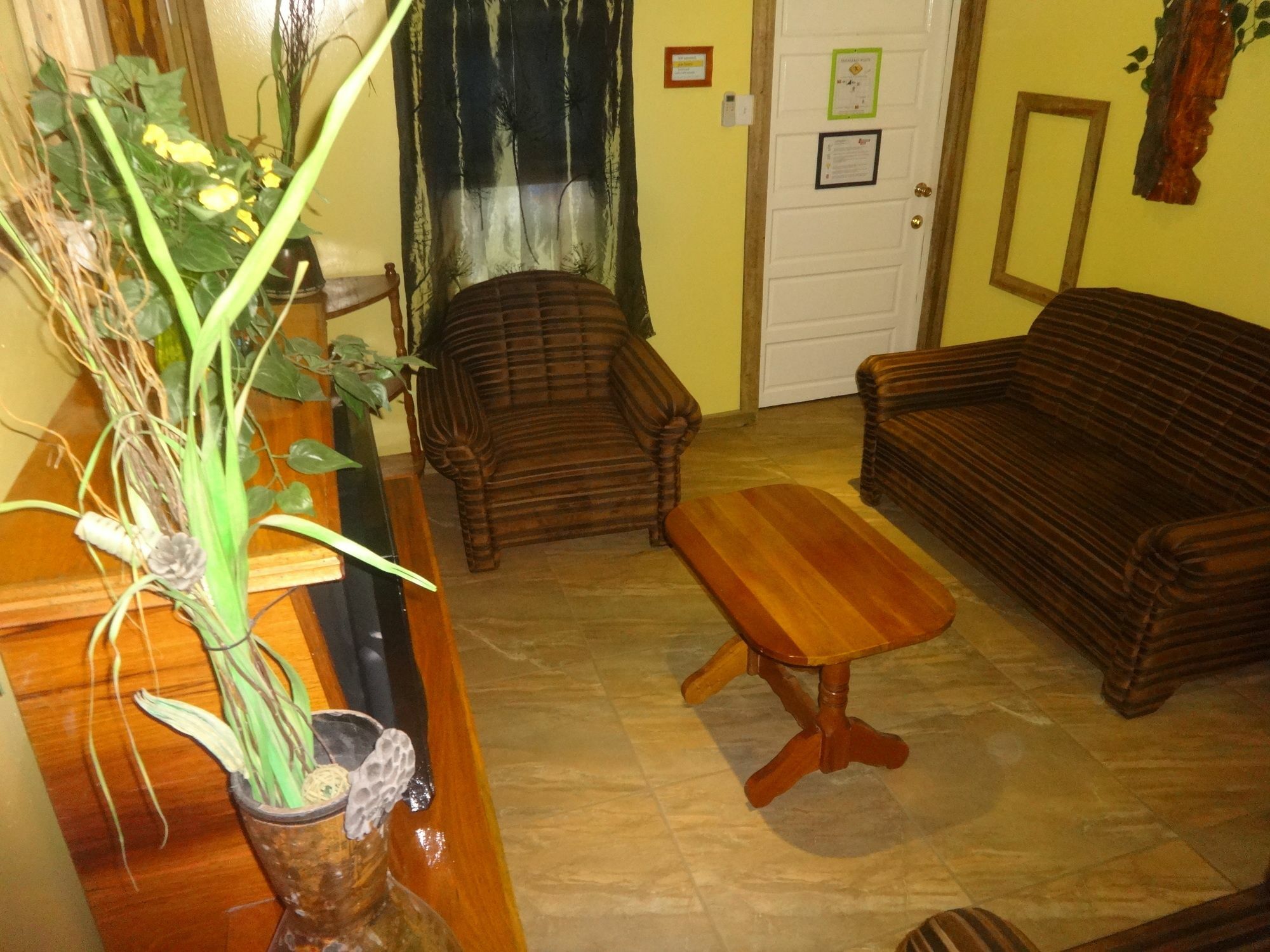 Cocopele Inn San Ignacio Bagian luar foto