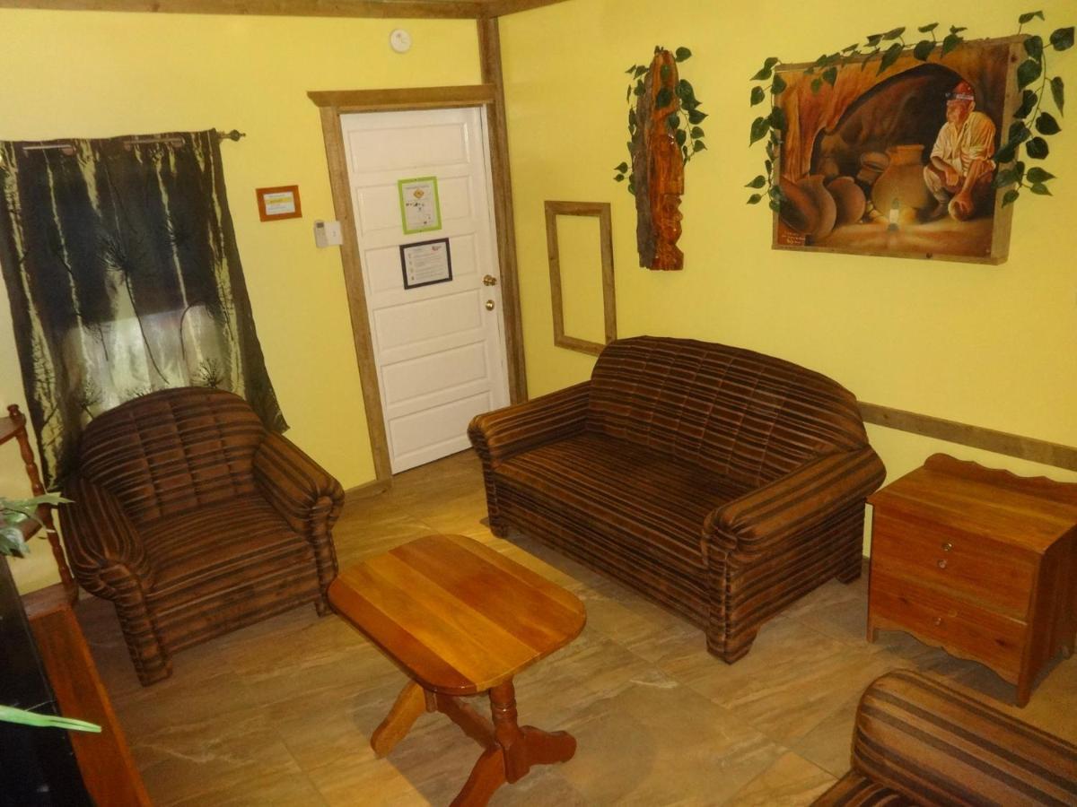 Cocopele Inn San Ignacio Bagian luar foto